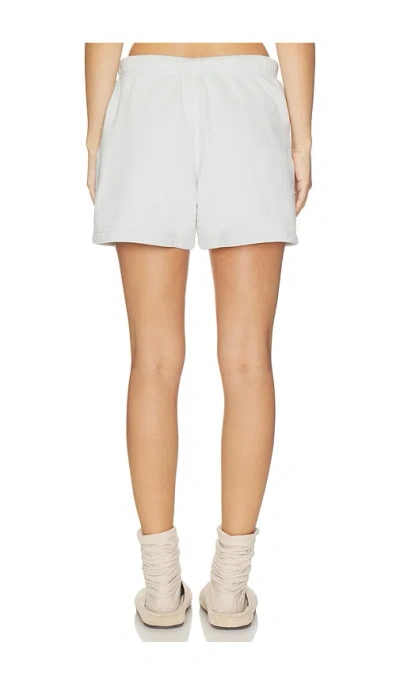 Essentials Classic Fit Short In White