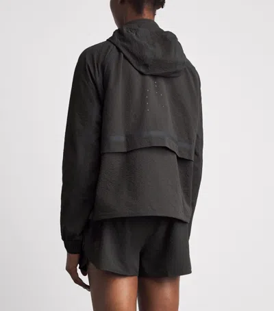 On Performance Volt Jacket In Brown