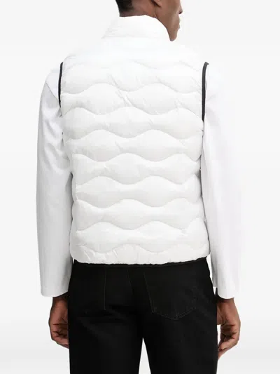 Blauer 대니 베스트 In White
