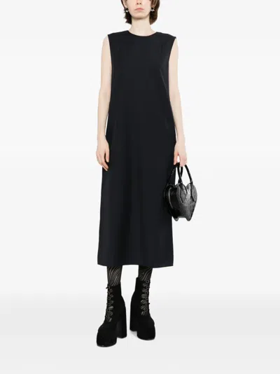 Less 민소매 드레스 In Black