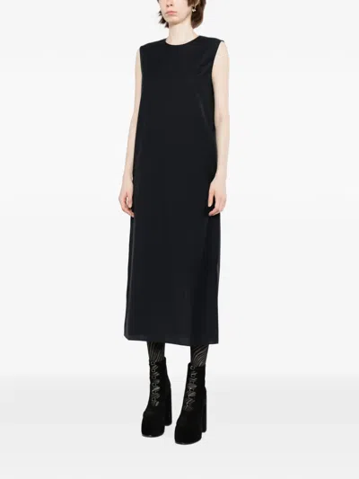 Less 민소매 드레스 In Black