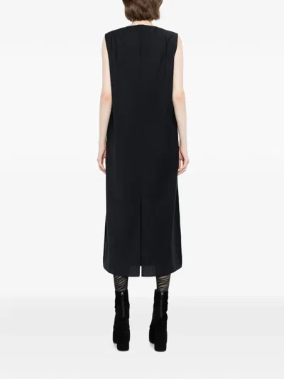 Less 민소매 드레스 In Black