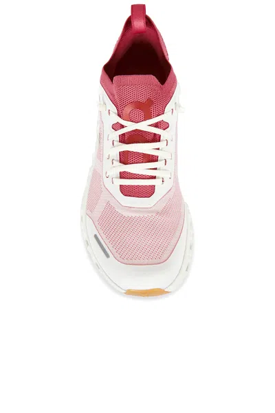 On Cloud 6 Versa Trainers In Pink