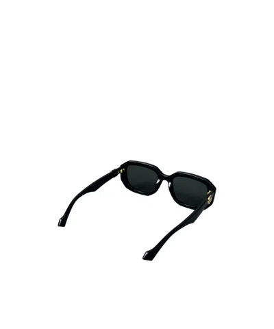 Gucci Geometric Plastic Rectangle Sunglasses In Black