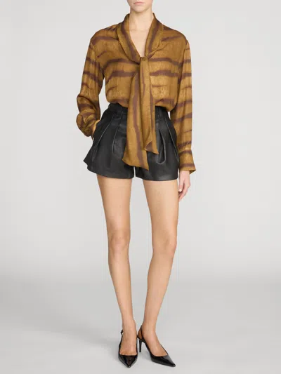 Frame The Structural Leather Shorts In Black