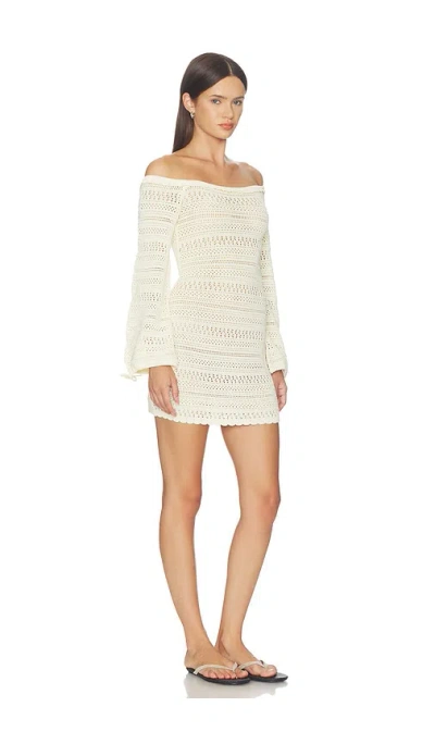 Devon Windsor Tabitha オフショルダーミニスリムドレス In Neutral