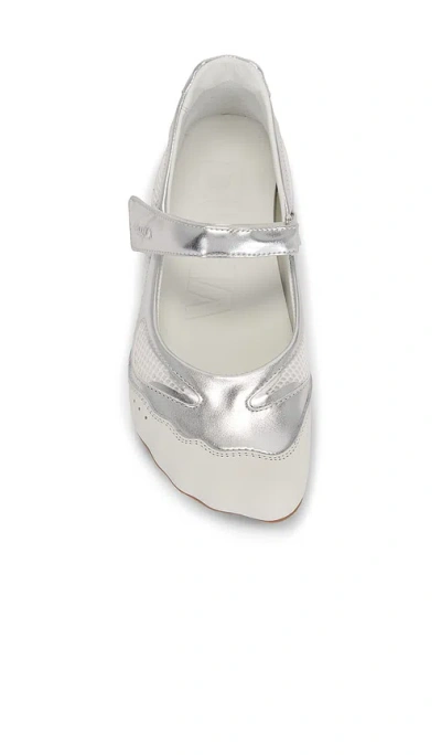 Duha Koko スニーカー In White