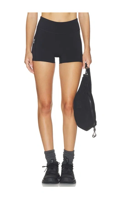 On 3 Performance Tights ショートパンツ In Black