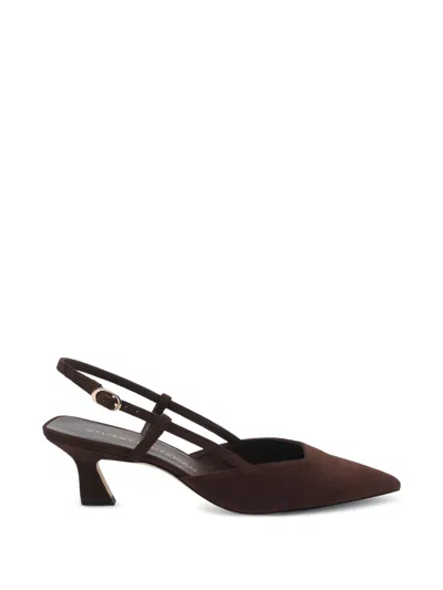 Stuart Weitzman Vinnie Slingback In Brown