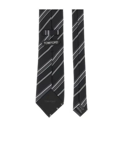 Tom Ford Mens Tie Diagonal Stripe Pattern Design In Black