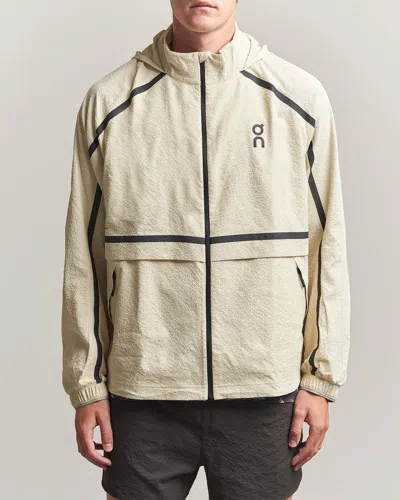 On Running Performance Volt Jacket 2 M In Multi