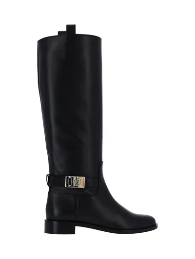 Ferragamo Elegant Leather Boots In Black
