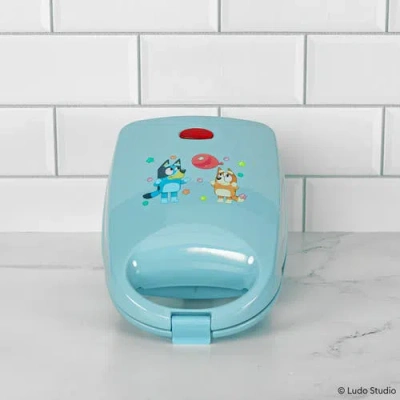 Uncanny Brands Bluey Cake Pop Maker In Multi