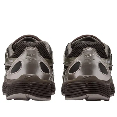 Nike P-6000 Se Sneaker In Burgundy
