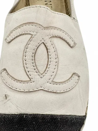 Pre-owned Chanel Cc Cap-toe Espadrilles In Neutrals