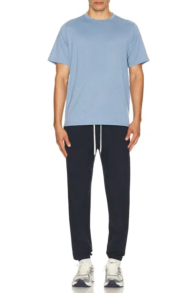Vuori Current Tech Tee In Blue