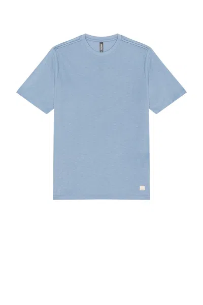 Vuori Current Tech Tee In Blue