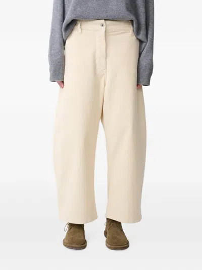 Studio Nicholson 칼코 코듀로이 팬츠 In White