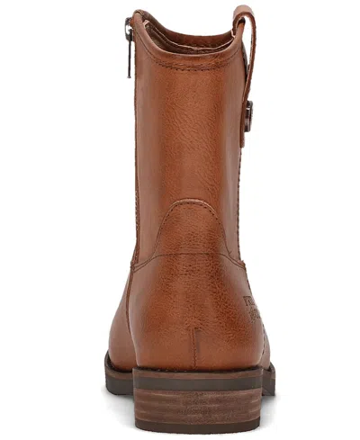 Frye And Co Kellie Button Short In Gold