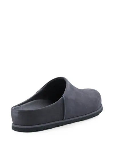 Ugg Otzo Clogs In Gray