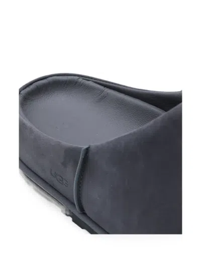 Ugg Otzo Clogs In Gray