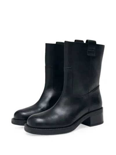 Alohas Leather Pull-on Boots In Black