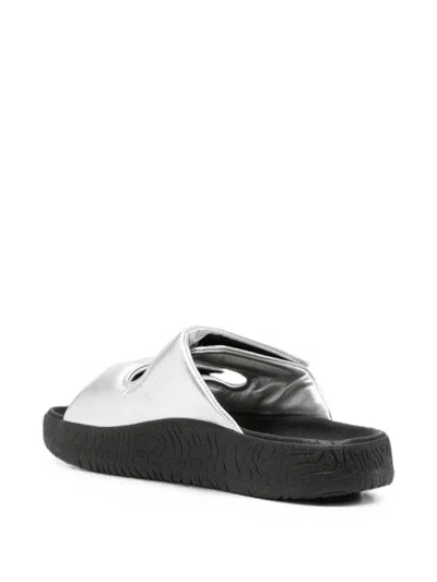 Veja Etna Touch-strap Flat Sandals In Silver