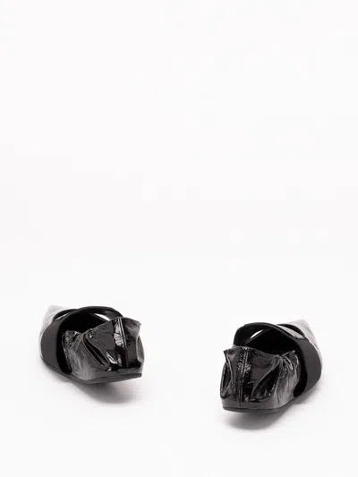 Givenchy Sophisticated Flat Shoes With Pointed Toe Design In Black