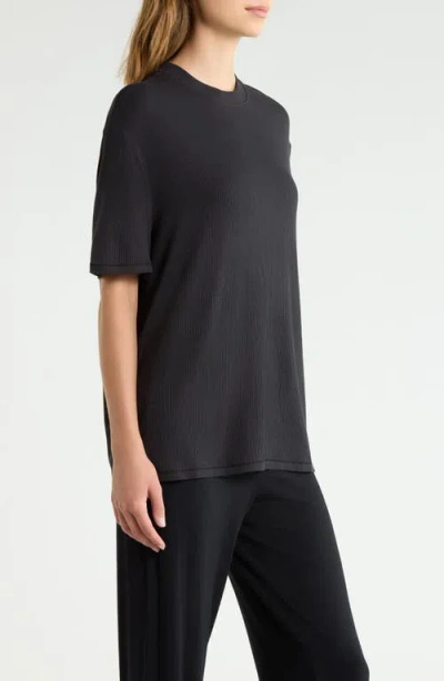 Ugg Amarys Relaxed Tee In Black