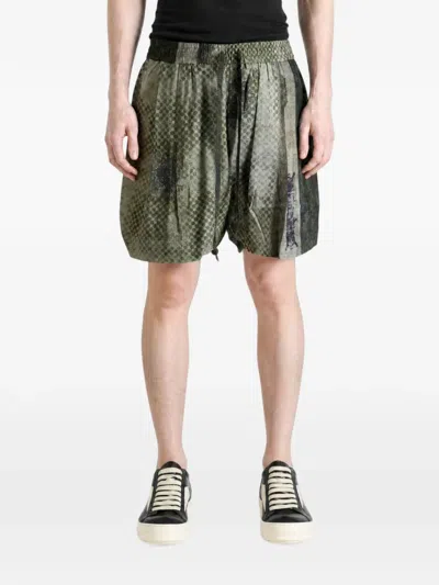 Ziggy Chen Patterned Silk Shorts In Green