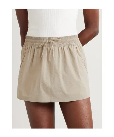 On Shell Skort In Neutral