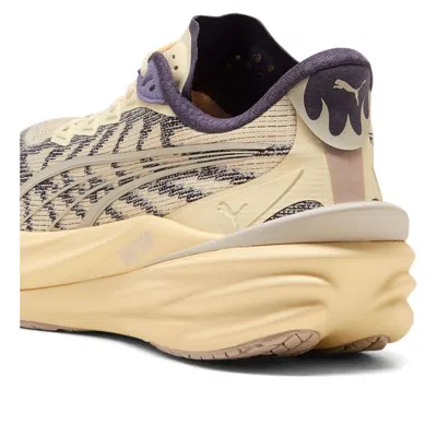 Puma Deviate Nitro 4 Running Shoe In Yellow
