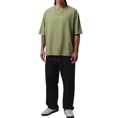 Jordan Men's  Flight Essentials Oversized Patch T-shirt In Green