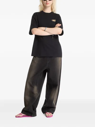A Bathing Ape Logo T-shirt In Black