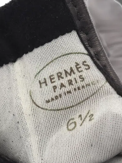 Pre-owned Hermes 2000s Medor Pyramid-stud Gloves In Grey