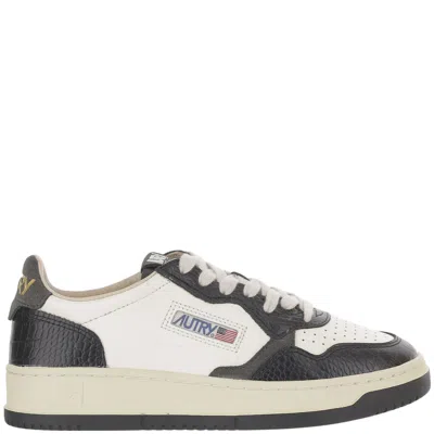 Autry Medalist Low Sneakers In Calf Leather With Perforated Toe In Black