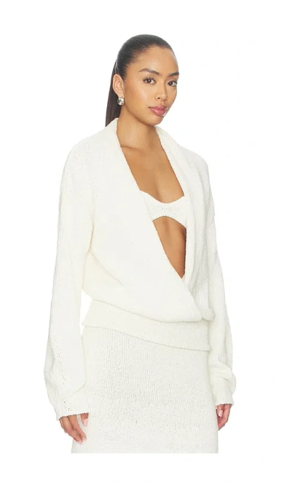 Aya Muse Kena Top In White