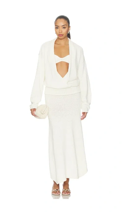 Aya Muse Kena Top In White