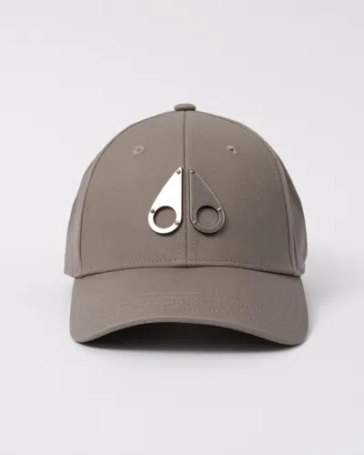 Moose Knuckles Front Logo Icon Cap In Gray