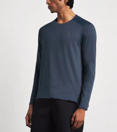 On Performance Lg-sleeve Running T-shirt In Blue