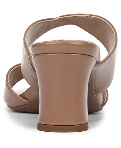 Naturalizer Wide Width Nessa Sandal In Brown