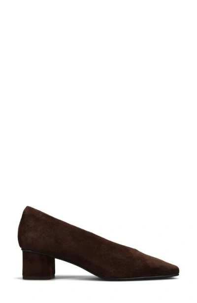 Vaneli Solara Pump In Brown