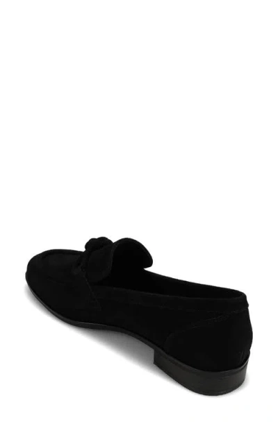 Vaneli Kaye Loafer In Black