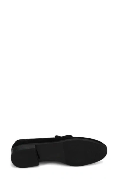 Vaneli Kaye Loafer In Black