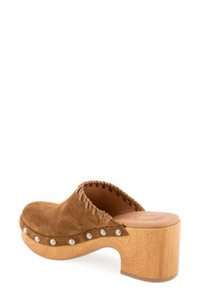 Gentle Souls Daphine Clog In Multi