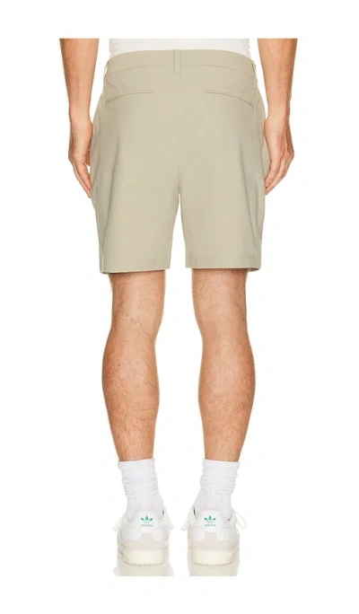 Vuori Meta 6 Short In Neutral