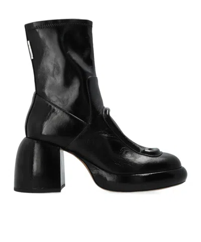 Marc Jacobs The Pop J Marc Ankle Boots In Black