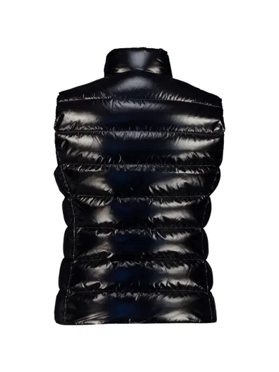 Moncler Stand-up Collar Logo Patch Gilet In Black