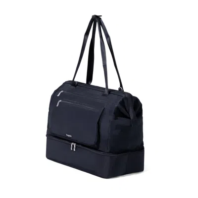 Baggallini Modern Everywhere Weekender In Blue