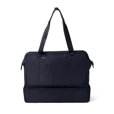 Baggallini Modern Everywhere Weekender In Blue